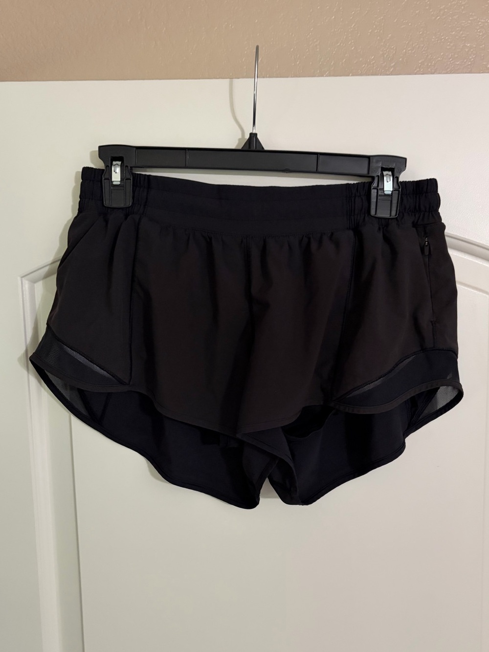 Lululemon Hotty Hot Short 2.5”